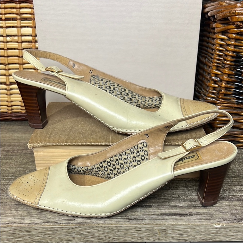Vintage Andrew Geller Cream Tan Leather Slingback Heels Made in Italy Size 9